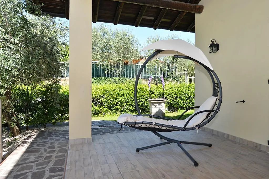 La Gemma Sul Lago Manerba del Garda Bed & Breakfast