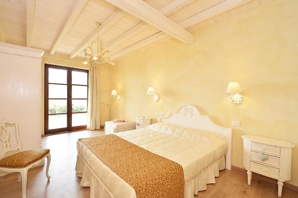 La Gemma Sul Lago Manerba del Garda Bed & Breakfast