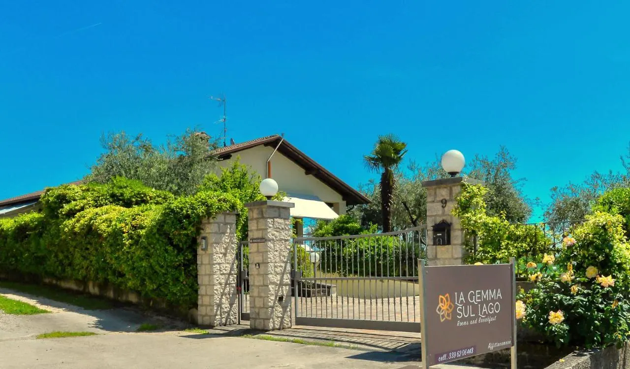 La Gemma Sul Lago Manerba del Garda Bed & Breakfast