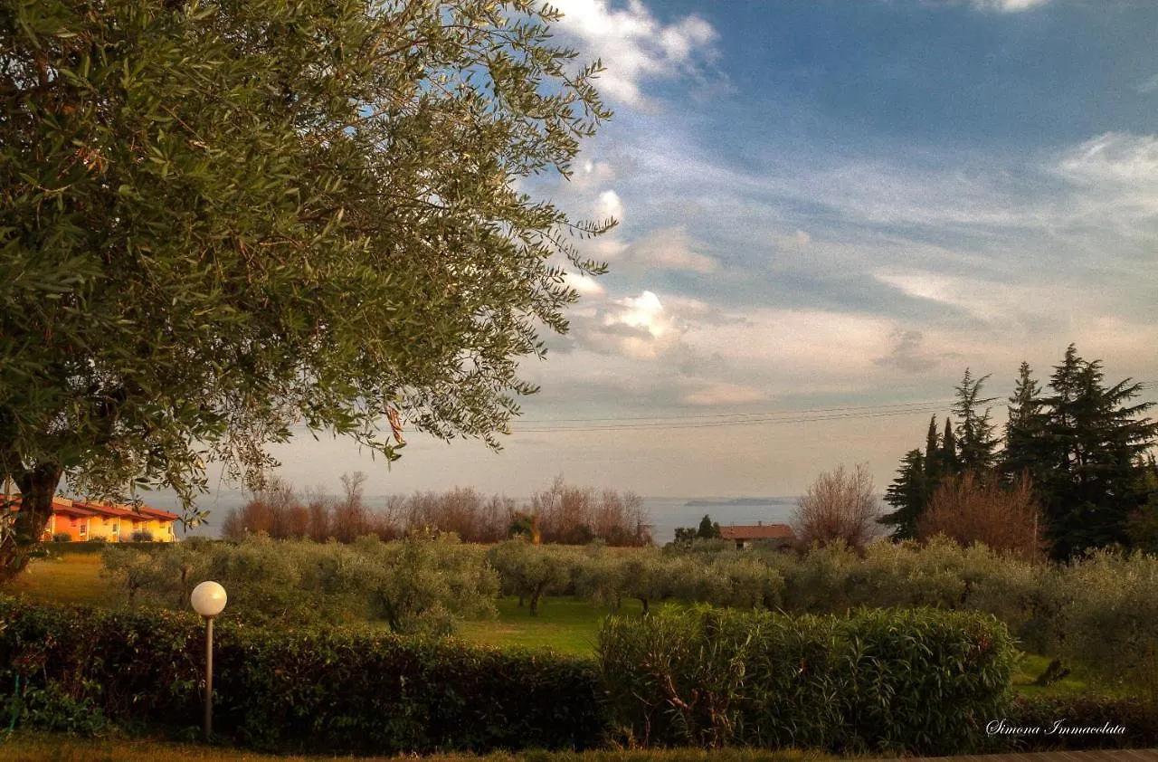 La Gemma Sul Lago Manerba del Garda Bed & Breakfast
